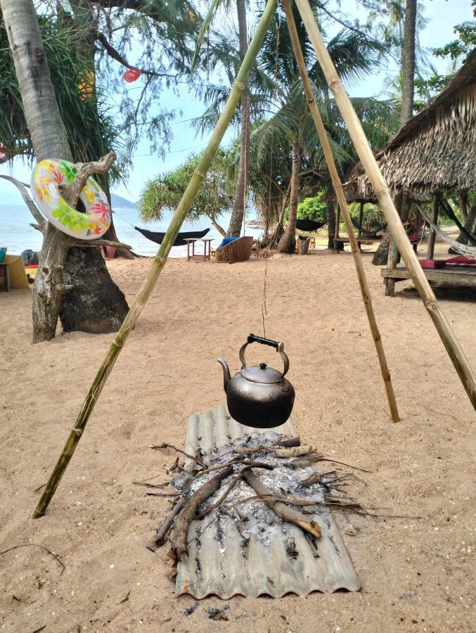 Fat Rabbit Beach Resort Kep Exterior foto