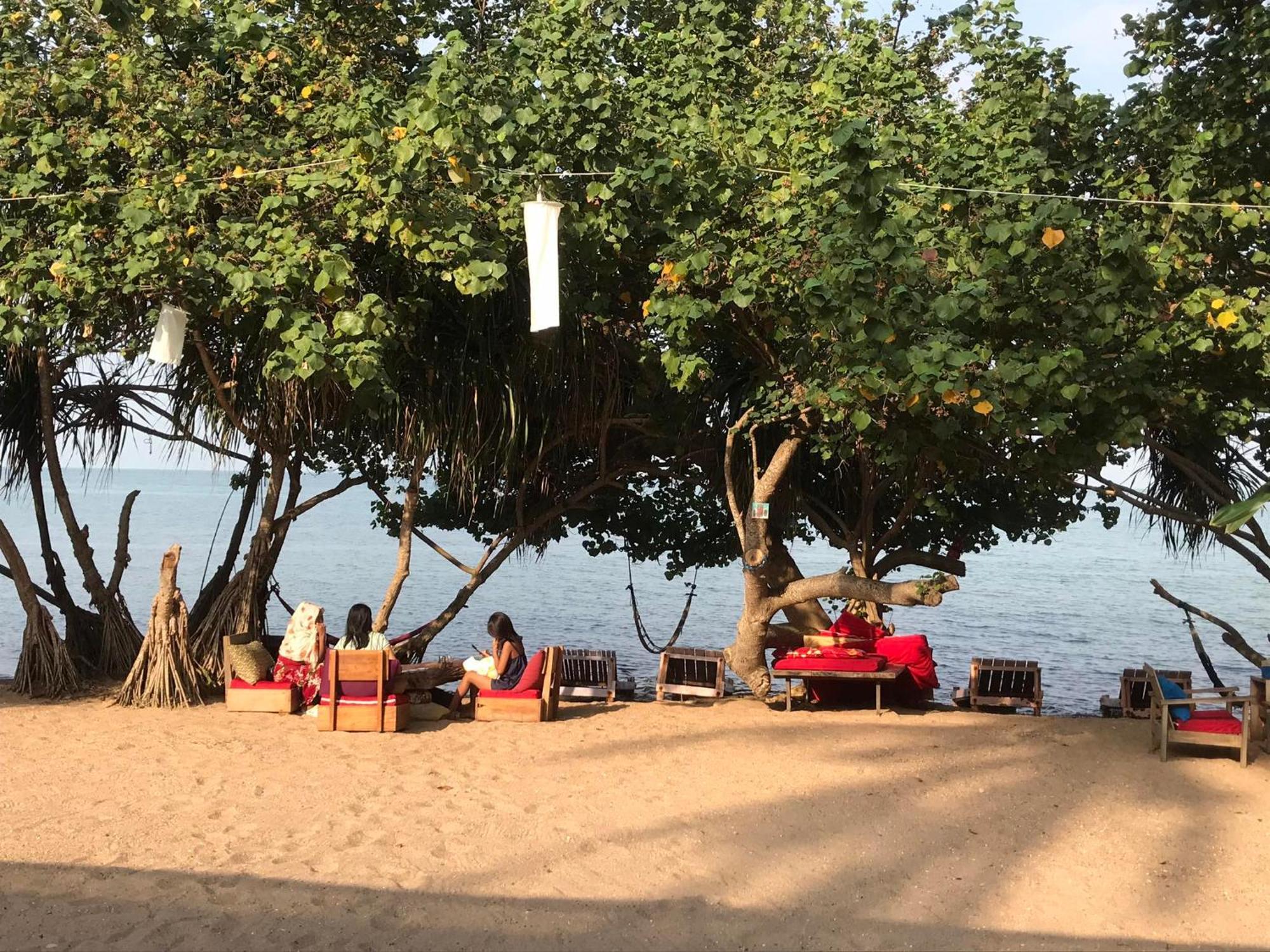 Fat Rabbit Beach Resort Kep Exterior foto